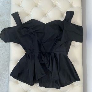 Brand Pretty Little Thing black top